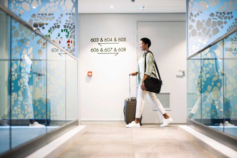 Delta Skymiles Reserve Amex Credit Card Review (2023)