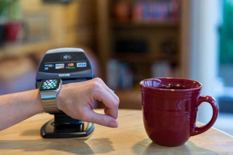 Apple Credit Card Review 2023: Is It Worth It?