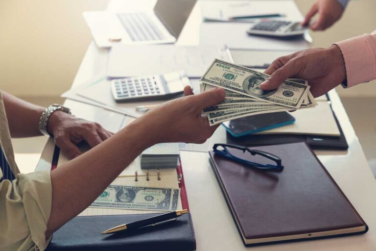 What Is a Cash Advance and Should You Get One?
