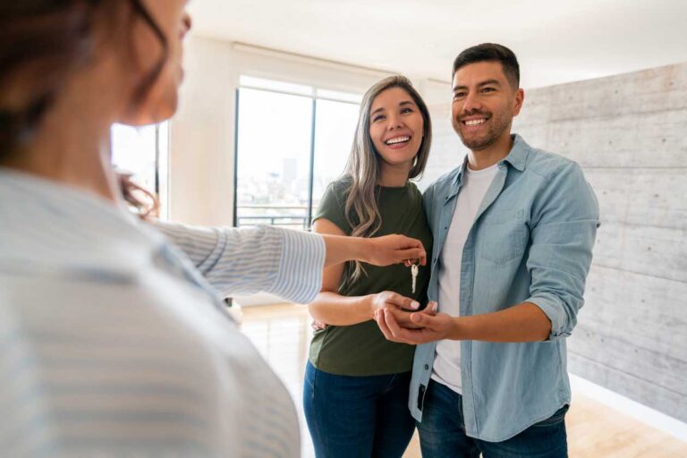 First-time Home Buyer Grants & Programs (Guide)