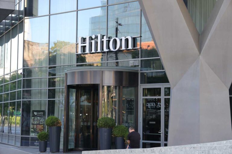 Hilton Honors American Express Card Review (2023)