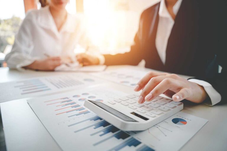 Money Market Account Vs. Money Market Fund: What’s The Difference?