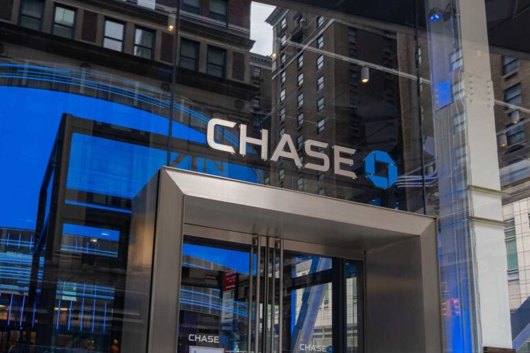 Chase Freedom Unlimited vs Sapphire Preferred (2023)
