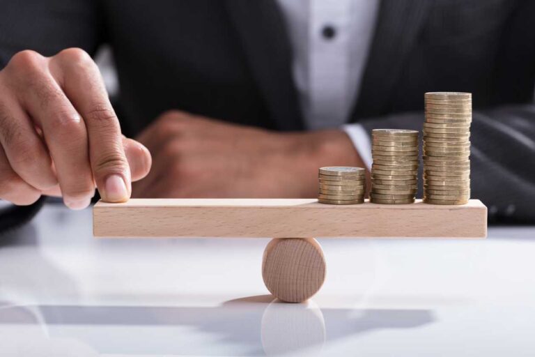 Average Savings Account Balance of Americans (2023)