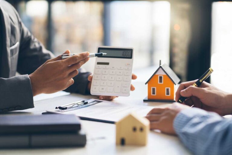 How to Buy and Sell a House at the Same Time