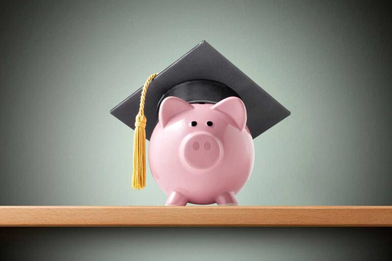 How to Start Saving for Your Kids’ College