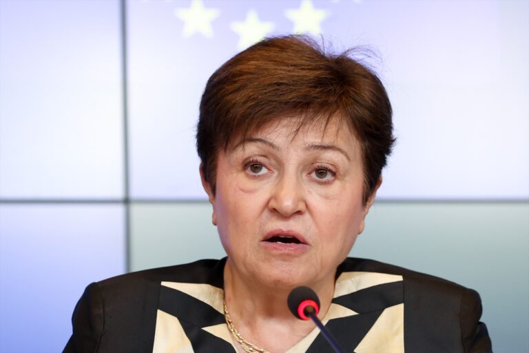 doubts that it will generate employment and advises that salaries also be lowered