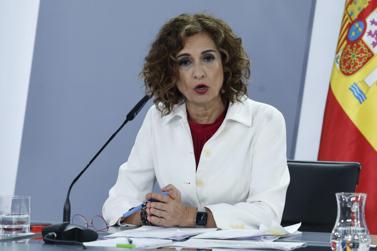 The Government reduces the VAT on oil to 0% only for three months and on October 1 it will rise to 2%