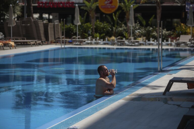 In May, Spain received 11.5% more foreign tourists with nearly 9.3 million visitors and almost 20% more spending