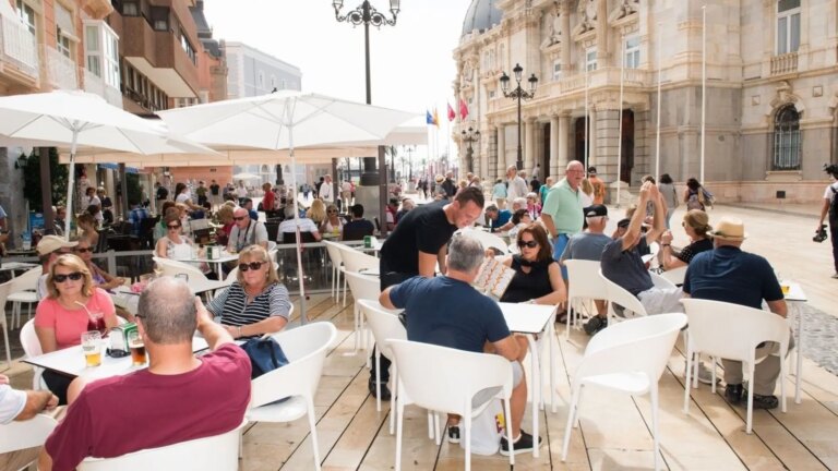 This summer will generate almost 700,000 new contracts, 9.4% more than the previous one and an “absolute record”, according to Randstad