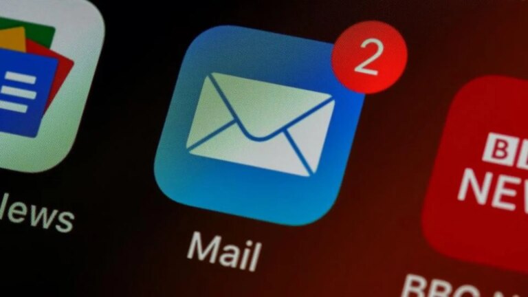 If you receive this message impersonating this electric company, be careful! They are trying to install malware on your electronic device
