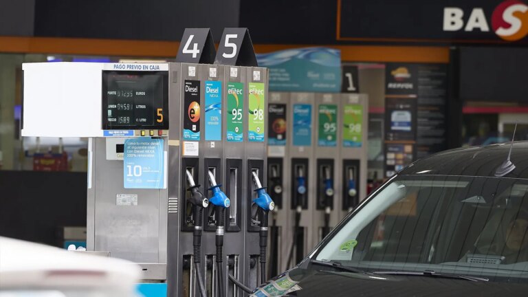 Gasoline becomes cheaper and diesel rises again in October
