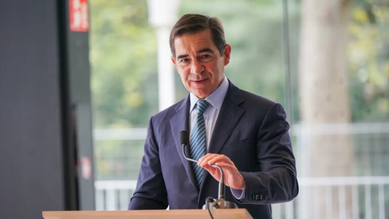 BBVA-Sabadell takeover bid, live | Carlos Torres appears to explain the future of BBVA after the failure of the operation