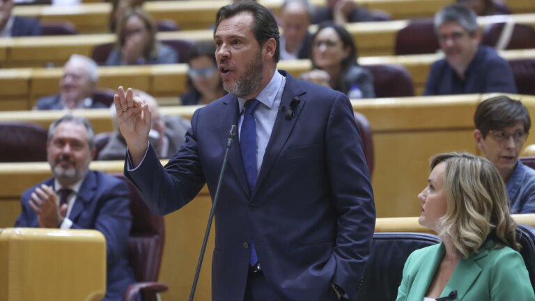 The Government manages to pass the Sustainable Mobility Law after an ‘in extremis’ pact with Podemos that postpones the expansion of El Prat