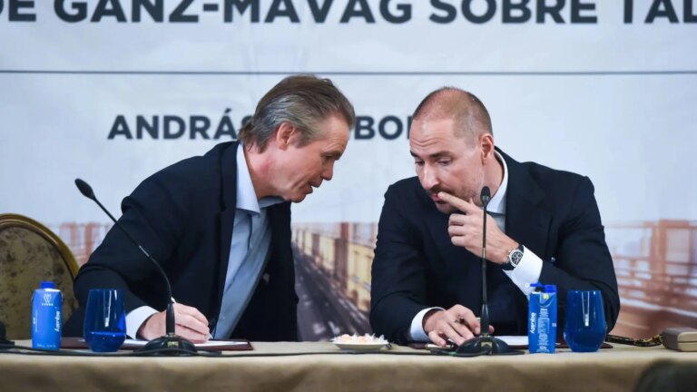 The Hungarian Ganz-Mavag admits to being insolvent before its partners a year after failing its takeover bid for Talgo