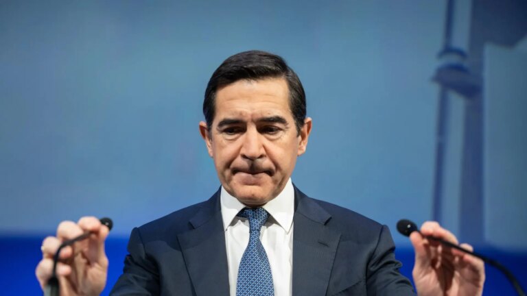 Torres (BBVA) attributes the failure of the operation to the expectation of a second takeover bid and the contrary opinion of the Sabadell council