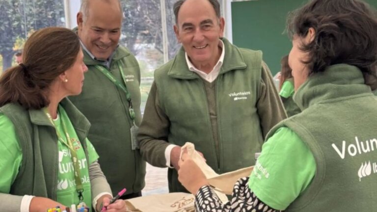 Iberdrola recognizes the solidarity work of four employees in its 2025 International Volunteer Awards