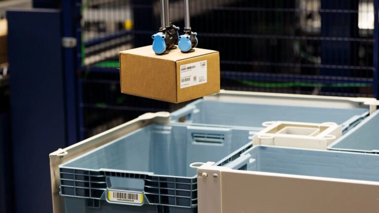 Amazon plans to lay off 30,000 corporate employees, about 10% of this division