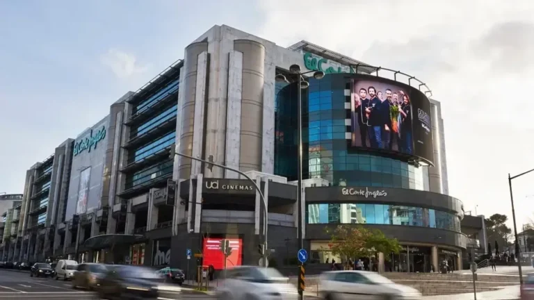 El Corte Inglés renews its leadership and appoints Santiago Bau as new general director