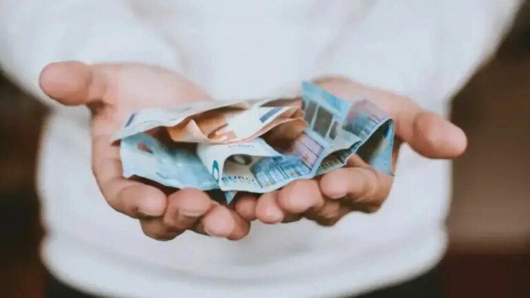 the new reduction in payrolls that will come into force on January 1 of up to 95 euros less