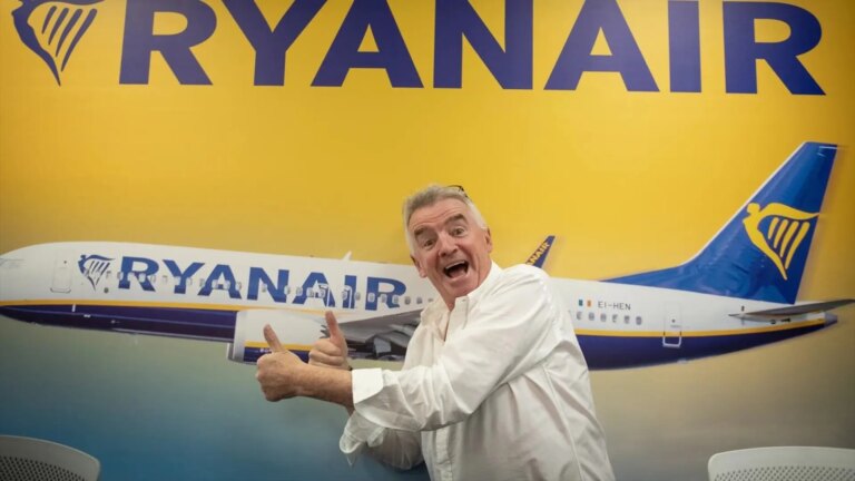 Ryanair earns 2,540 million euros in the first half of its fiscal year, 42% more than last year