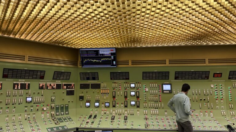 The Almaraz extension enters the “silence” phase a month after the request pending the Nuclear Safety Council