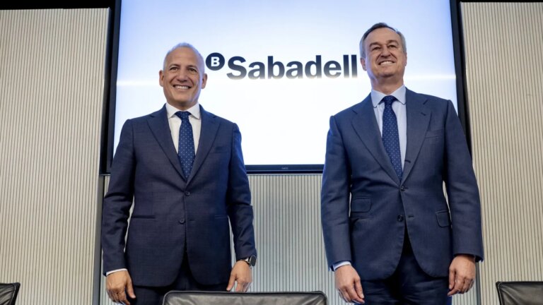 Banco Sabadell rules out purchases outside Spain with the future of the CEO of its British subsidiary in the air