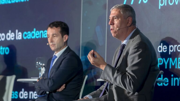 Indra’s board approves the purchase of 89.68% of Hispasat for 725 million and the renewal of the board