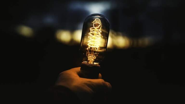 The price of electricity has risen almost 19% in the last year while natural gas barely grows 1.5%