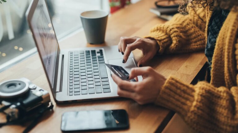What is a ‘financial intruder’ and how to identify one