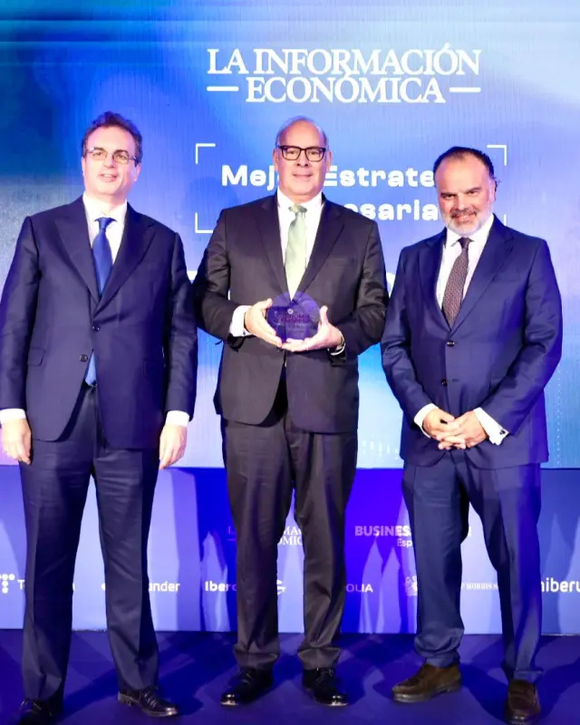Henneo Economy and Business Awards