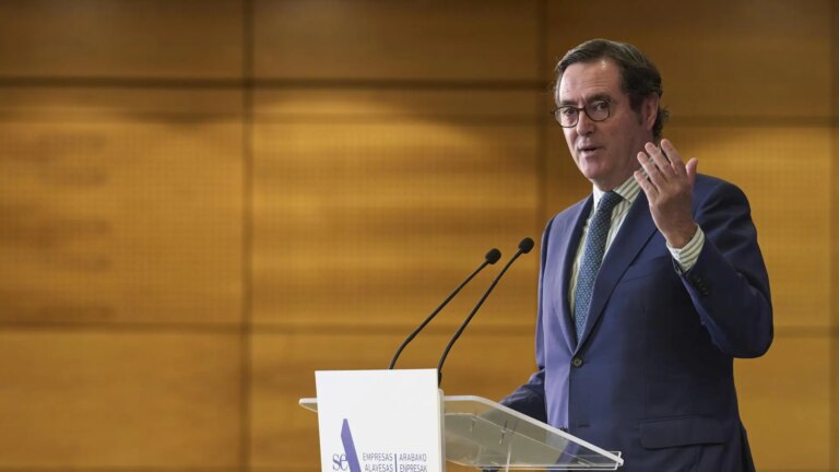 The employers propose raising the minimum wage by 1.5% in 2026 to 16,824 gross euros per year