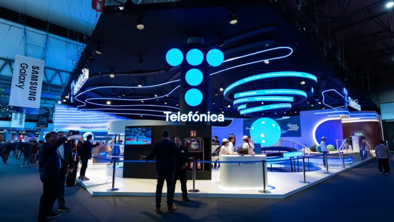 Telefónica and unions sign an ERE for at least 4,525 employees with a cost of 2,500 million