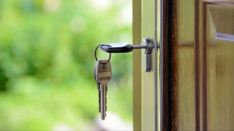 Mortgages that review the December Euribor will save 160 euros per year despite the new rise in the indicator