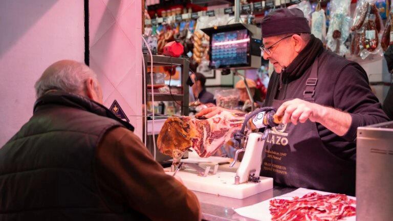 Spaniards will spend an average of almost 800 euros per person at Christmas, 16.5% more than in 2024