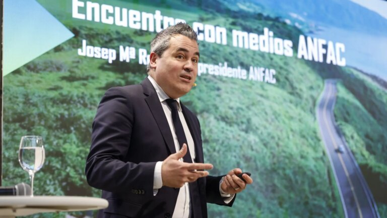 The Spanish motor company calls on new manufacturers to remain the second European producer