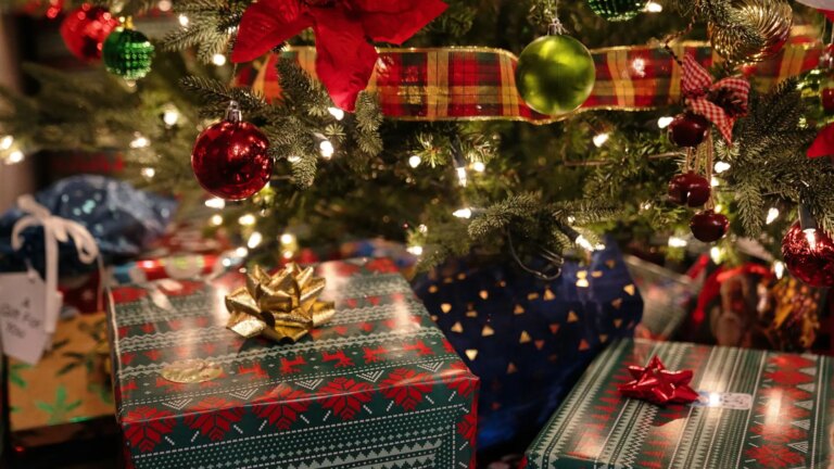 More than half of Spaniards consider selling Christmas gifts that they do not like