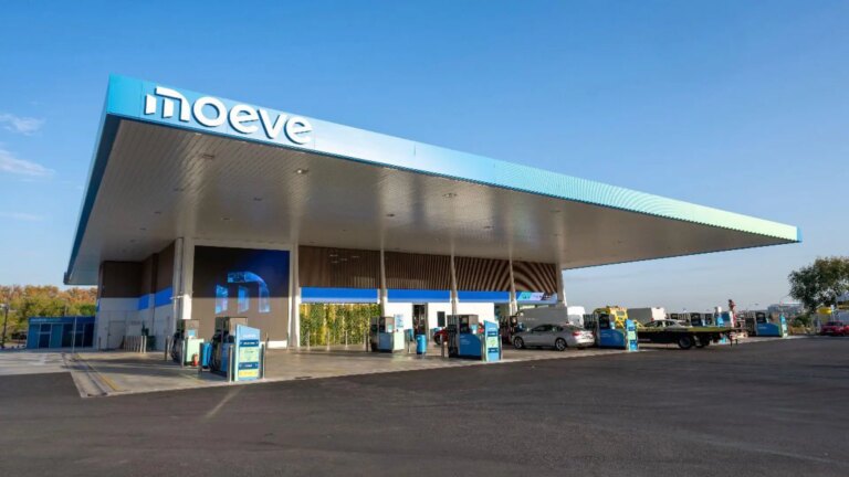 Moeve welcomes 2026 with 500 transformed service stations from its network in Spain and Portugal