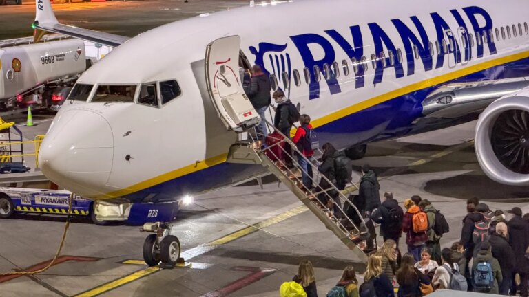 Italy fines Ryanair 255 million for blocking the sale of its tickets in travel agencies