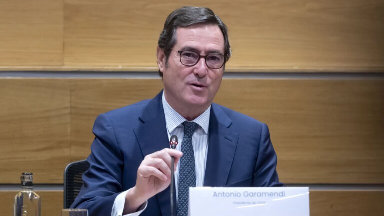 Garamendi charges against Díaz and accuses Labor of using the deaths to “do politics”