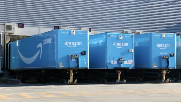Amazon will reduce layoffs in Barcelona to 791 people after an agreement with the unions