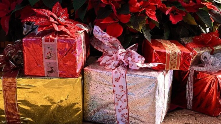 everything you will spend this year on gifts, dinners, lottery…