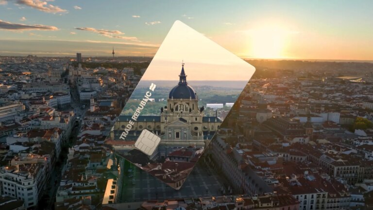 Trade Republic launches a Christmas campaign and offers up to 300 euros in shares for new and existing customers